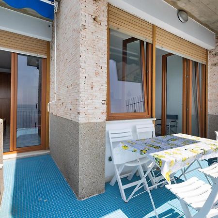 Appartamento Stupenda Vista Mare Bergeggi Exteriör bild